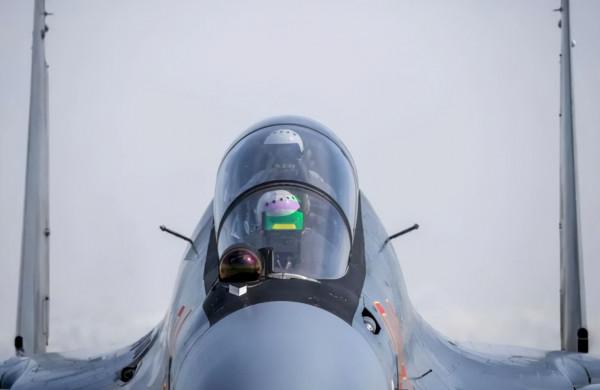 先天不足，駐日美軍F-15配備“軍團”吊艙，專門對付隱身戰鬥機