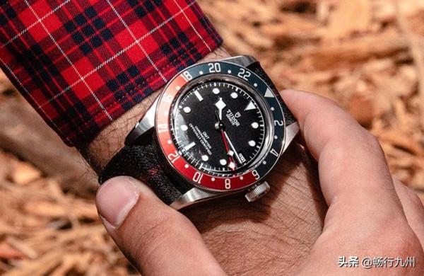 帝舵Black Bay兩地時間手錶大受外媒好評認為同價格無競爭對手