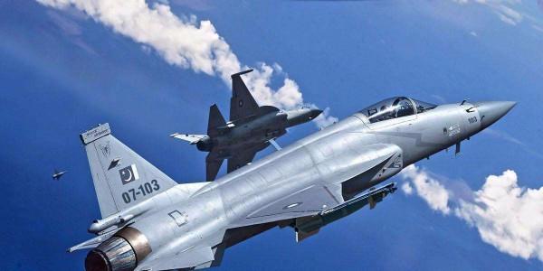 點名要買梟龍，而且要最新款！光輝戰機無人問津，印度人嫉妒了