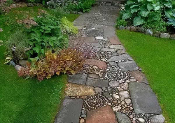 美麗的花園小徑