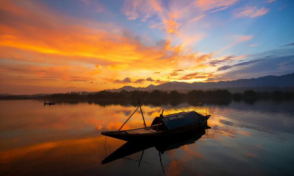 很難迷途知返的星座,“吃裡扒外”是他的本領,有一顆不安分的心 很難迷途知返的星座,“吃裡扒外”是他的本領,有一顆不安分的心