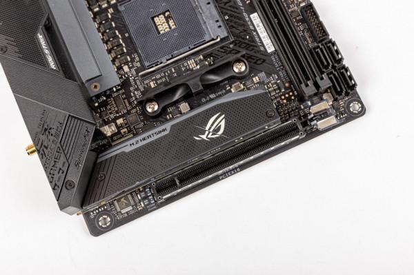 辦公兼顧少佔地兒的ITX-追風者217v2裝機展示 辦公兼顧少佔地兒的ITX-追風者217v2裝機展示