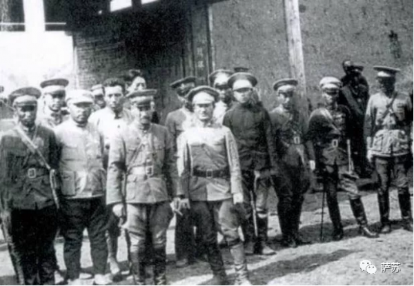 偽滿漢奸韓雲階：跟希勒特握過手合過影，咋被馬占山嚇得尿褲子？