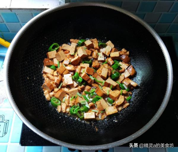 天冷，建議多吃這道家常菜，簡單一炒好吃又營養，還不用擔心長肉