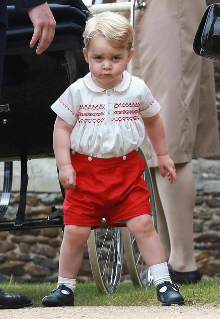 馬來西亞10歲公主：包子臉大眼睛嘟嘴好可愛，比夏洛特還討人喜歡