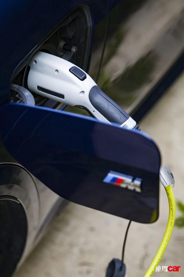 中和方式——賓士GLE 350 e 4MATIC vs 寶馬X5 xDrive45e | 傳統豪強組團吹響電氣化號角(二) 中和方式——賓士GLE 350 e 4MATIC vs 寶馬X5 xDrive45e | 傳統豪強組團吹響電氣化號角(二)