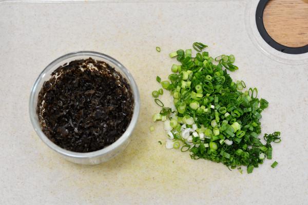 最近蔬菜有點兒小貴,試試這個素三鮮餃子,換著花樣天天吃不膩 最近蔬菜有點兒小貴,試試這個素三鮮餃子,換著花樣天天吃不膩