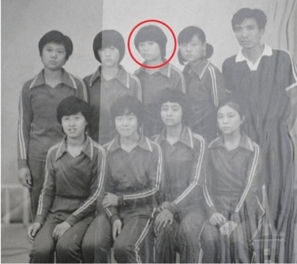 出身貧寒到身價400億，鄧文迪就這樣改寫了她的命運