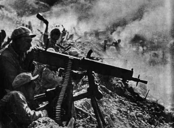 柳潭裡1282高地爭奪,雙方同時增援,美軍派1個連,我軍得派1個團 柳潭裡1282高地爭奪,雙方同時增援,美軍派1個連,我軍得派1個團