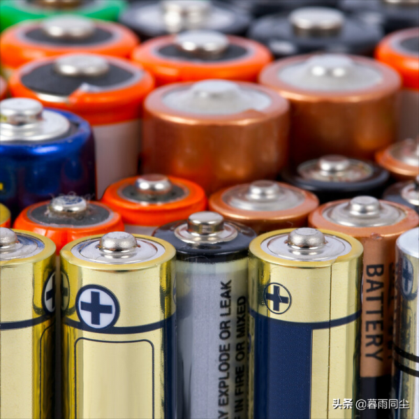 揹包客的修理包清單:徒步與戶外工作者必備的6件工具 揹包客的修理包清單:徒步與戶外工作者必備的6件工具