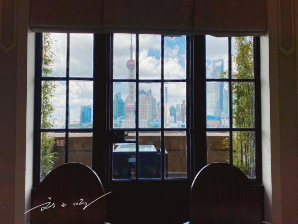 實拍上海和平飯店“下午茶”,邊喝茶邊看外灘,兩人要花一千多塊 實拍上海和平飯店“下午茶”,邊喝茶邊看外灘,兩人要花一千多塊