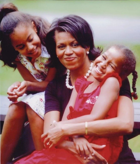 模範夫妻？米歇爾為懷孕吃盡苦頭，喪偶式育兒讓她想和奧巴馬離婚