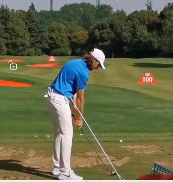 打高爾夫：道法自然！站姿，高球大廈之基！如何正確站？為什麼？