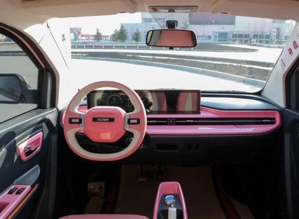 北汽開造老頭樂 最高續航200km 軸距超2米+4座佈局 北汽開造老頭樂 最高續航200km 軸距超2米+4座佈局