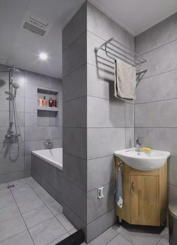 同樣是小衛生間，看看人家年輕人的佈置！乾淨利落、清清爽爽