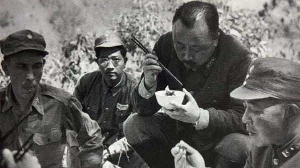 遼瀋戰役後,得知衛立煌被困,毛澤東指示鄧小平:保護好他的家人 遼瀋戰役後,得知衛立煌被困,毛澤東指示鄧小平:保護好他的家人