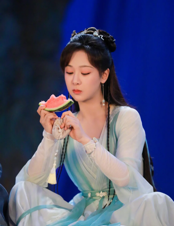 被罵上熱搜的玲娜貝兒，已經怒賺3110億