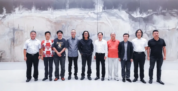 超凡與人間丨蘇新平與克里斯多夫·勒·布倫展覽在深圳開展 超凡與人間丨蘇新平與克里斯多夫·勒·布倫展覽在深圳開展