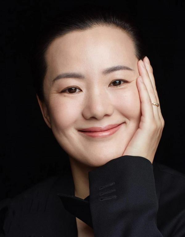 和王菲的初戀相愛28年，51歲的詠梅才是人間清醒