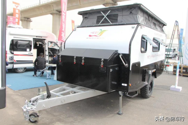 嶸野SD-01越野式拖掛，可升頂設計，原汁原味的澳洲硬派​氣息