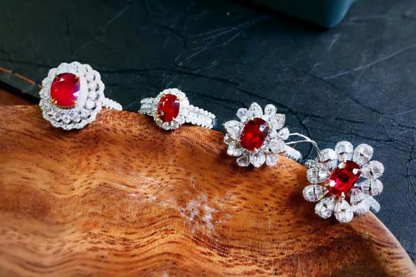 珠寶與人之間的靈犀，諦珂珠寶分享人和珠寶的那一點靈犀