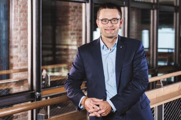 採埃孚全球首發車輛運動控制高效能計算平臺 採埃孚全球首發車輛運動控制高效能計算平臺