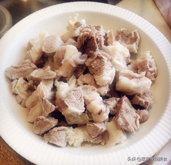 牛肉為什麼燉不爛？學會3個技巧，20分鐘軟爛，鮮香入味，還不腥