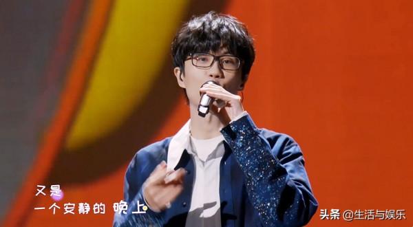 2022跨年晚會紅黑榜：楊冪飛吻成經典，頂流唱歌跑調帶偏專業歌手