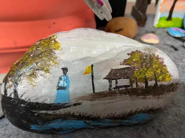 讓石頭充滿藝術氣息