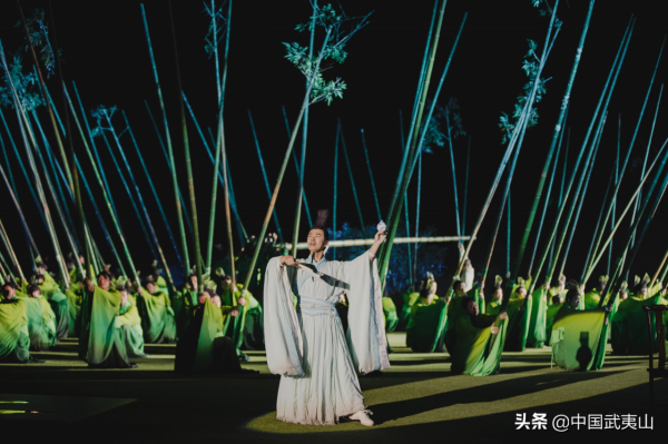 武夷山印象大紅袍:誰說浪漫只是兩個人的事,來看什麼叫“一群人”的浪漫! 武夷山印象大紅袍:誰說浪漫只是兩個人的事,來看什麼叫“一群人”的浪漫!