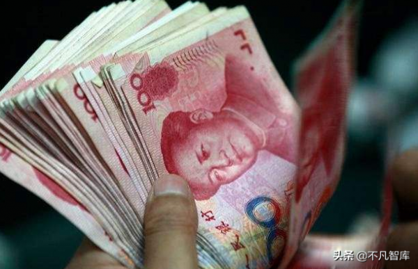 100萬買房和存銀行去租房，30年後，誰的生活更滋潤？