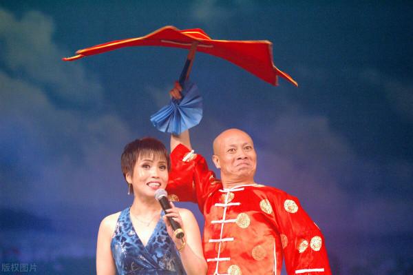 發現瀋陽:為何工資這麼低,二人轉票價貴? 發現瀋陽:為何工資這麼低,二人轉票價貴?