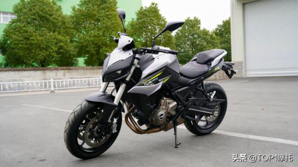 扮豬吃老虎的角色 QJMOTOR追700初體驗