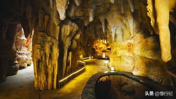 這裡的溫泉曾經讓李世民的大軍為之駐足，你要來體驗一下嗎？