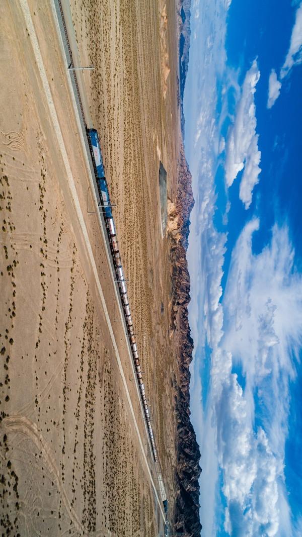 敦煌鐵路——戈壁秘境