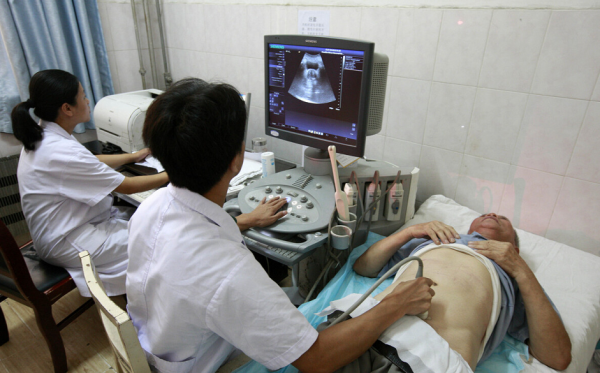 經常吃麵條能養肝？未必！專家提醒：這2種食物容易傷肝，要少吃