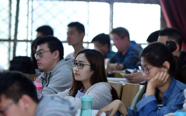 考上211、985有多難?老教師說出真相,不是隻靠努力那麼簡單 考上211、985有多難?老教師說出真相,不是隻靠努力那麼簡單