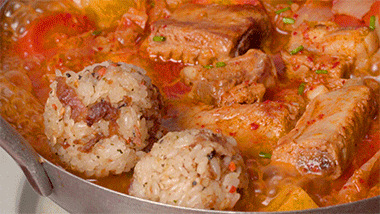 冬日所有的暖鍋裡,這一道最開胃 冬日所有的暖鍋裡,這一道最開胃