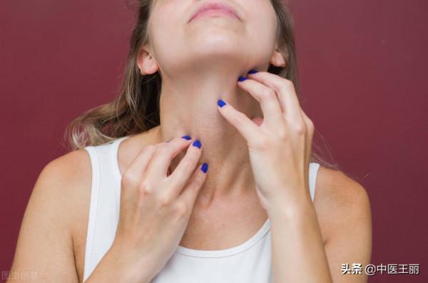 ‘風動生蟲’，對於春季頻發的面板瘙癢，王醫生：應該往裡看