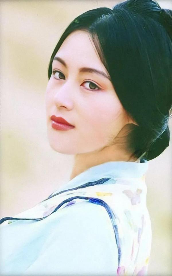 &OpenCurlyDoubleQuote;大陸第一美女&rdquo;陳紅年輕的時候有多絕