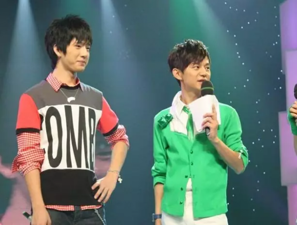 完美的“老好人”何炅，為什麼越來越讓人喜歡不起來了？