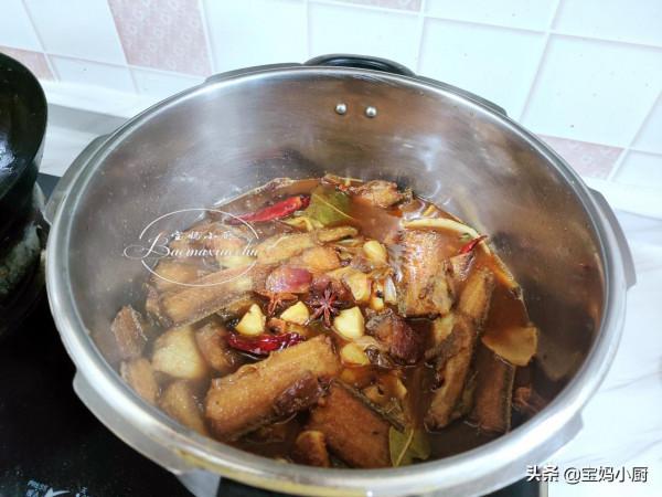 帶魚這做法,連刺都不用吐,大人小孩都愛吃,費一次事能吃一週 帶魚這做法,連刺都不用吐,大人小孩都愛吃,費一次事能吃一週