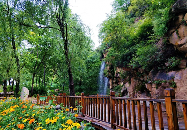 北京喇叭溝原始森林景區將於11月8號閉園 來年4月我們相約杜鵑花海 北京喇叭溝原始森林景區將於11月8號閉園 來年4月我們相約杜鵑花海