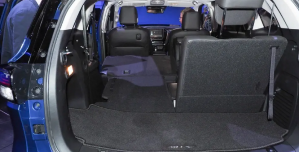 3.0T柴油動力很強悍，車頭造型大氣，五十鈴新mu-X釋出