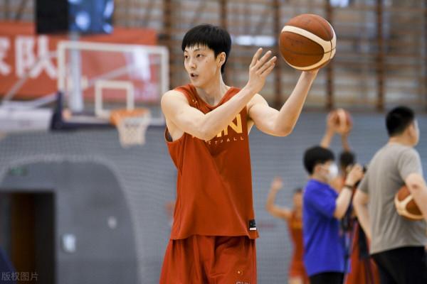 CBA為什麼一定要有外援？八一時代經常打半場對手就放棄了