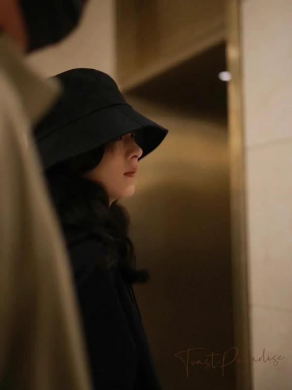 今日趙麗穎上班飯拍圖 今日趙麗穎上班飯拍圖