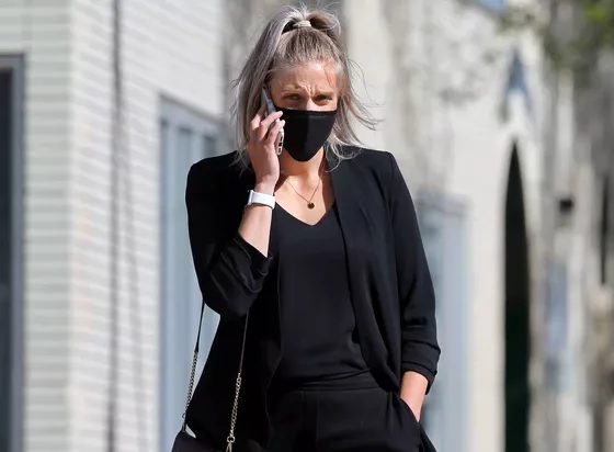 加拿大手機電信費登頂全球第一貴!背後原因不止政治權利的漩渦 加拿大手機電信費登頂全球第一貴!背後原因不止政治權利的漩渦