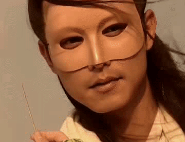 沒對比就沒傷害，同演楊過摘面具，8位男星放一起，差距就出來了