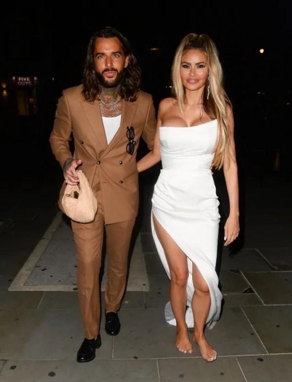 英國名媛秀女兒翻車！遺傳失敗，胖成布丁