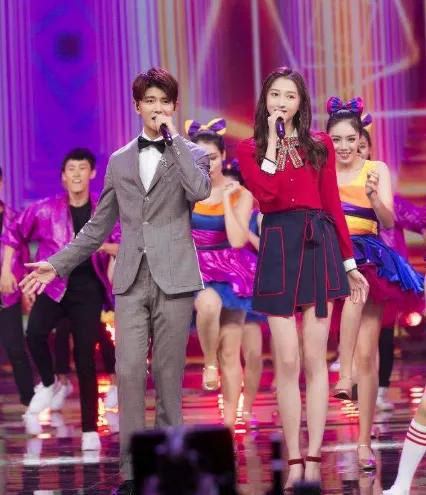 央視晚會流量明星被拒之門外，這幾位卻可以上央視，為什麼？